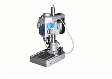 齿轮式牙距自动攻丝机